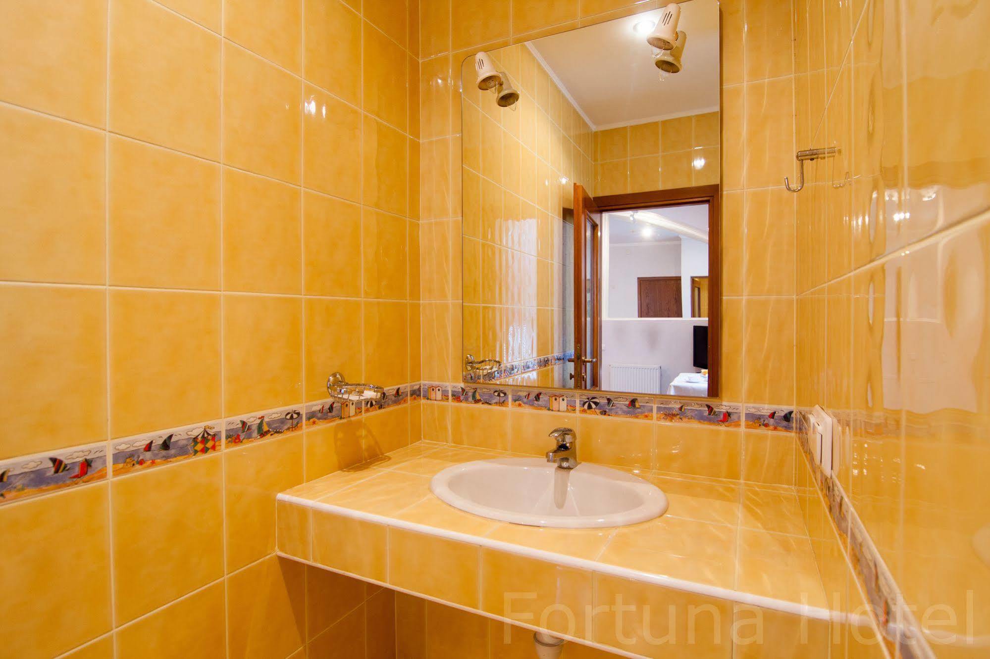 Fortuna Hotel Kişinev Dış mekan fotoğraf