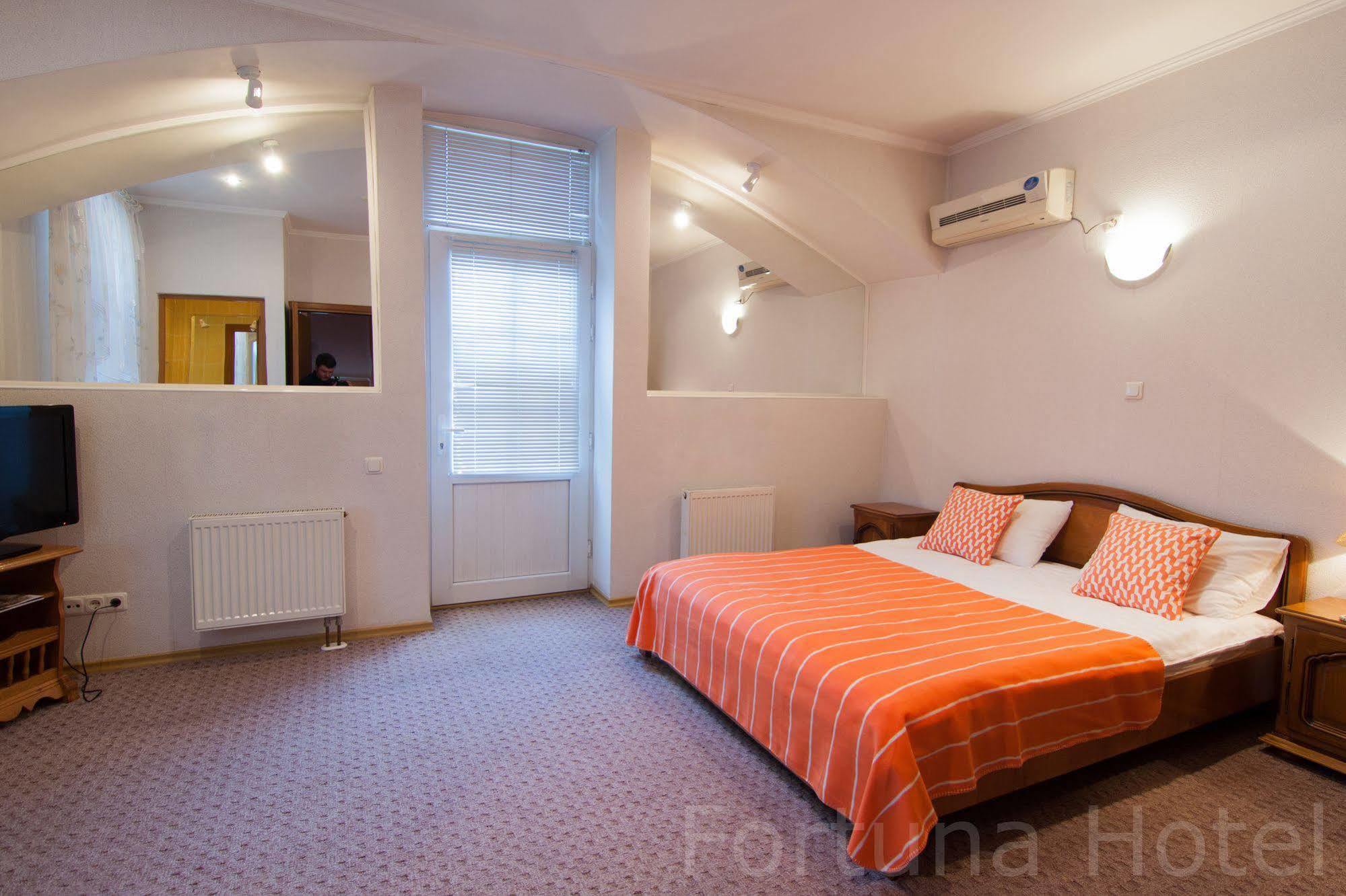 Fortuna Hotel Kişinev Dış mekan fotoğraf